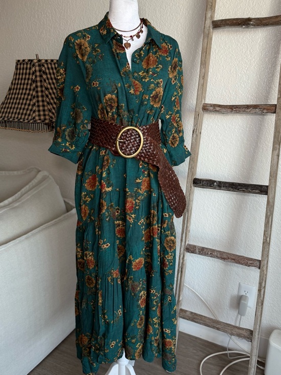 NATURAL LIFE Dresses & Skirts - NATURAL LIFE Green Floral Maxi Dress